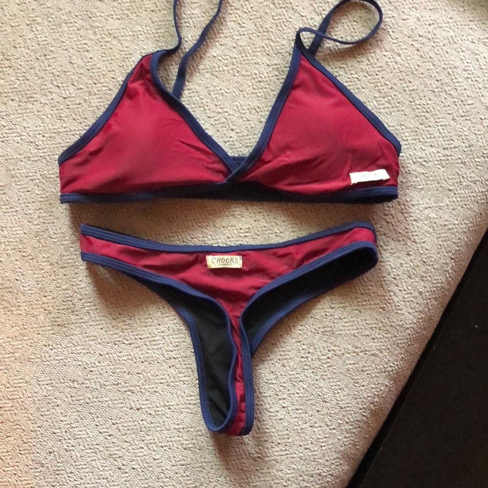 Top and bottom size Small Chooks suite
